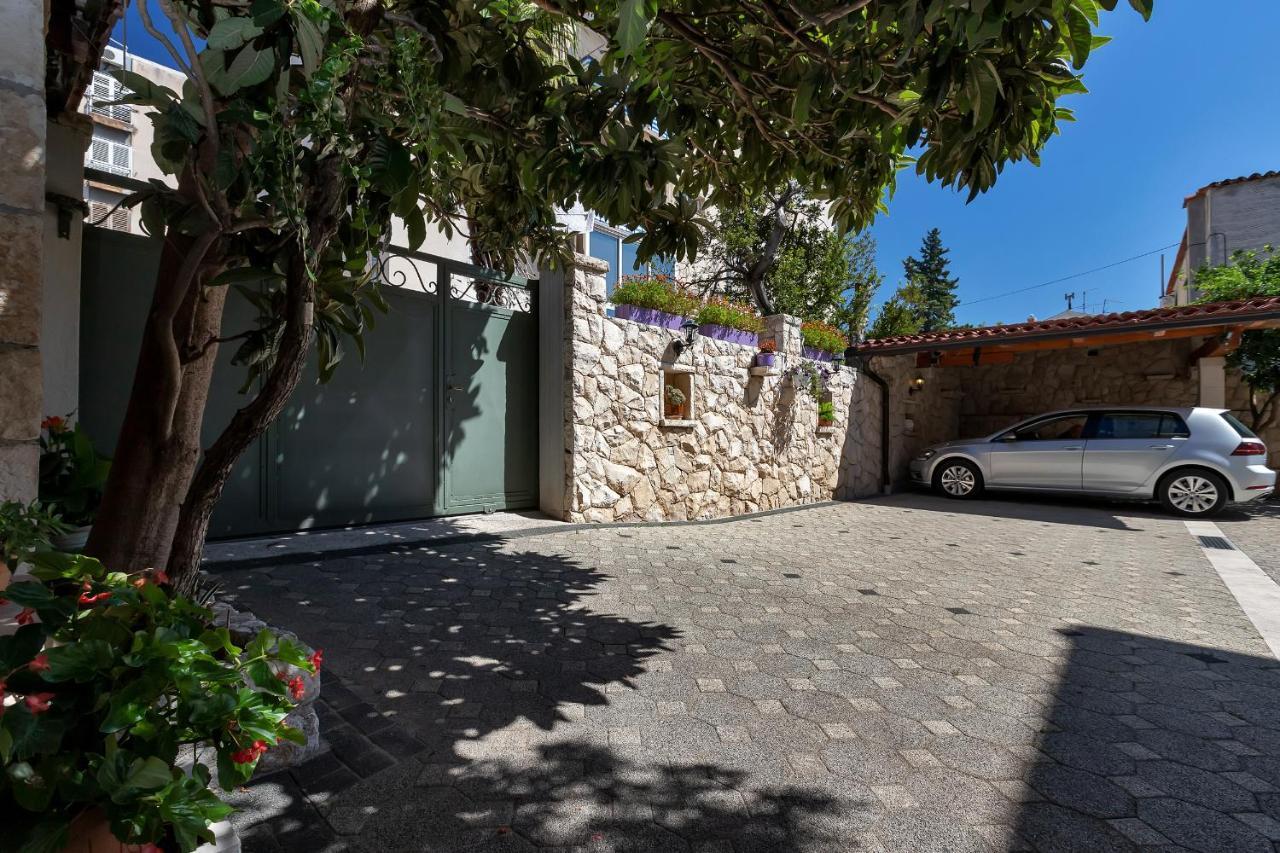 Apartments Carmen Макарска Екстериор снимка